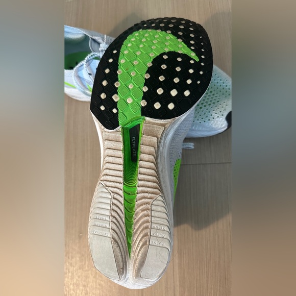 Nike Vaporfly Next% 3 - Picture 3 of 6